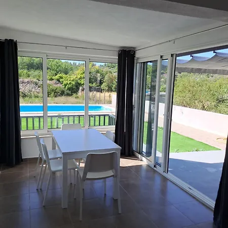 Nane Garden House With Heated Pool *
