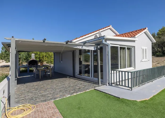 Дом отдыха Nane Garden House With Heated Pool *