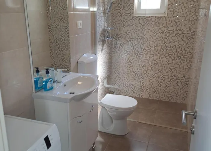 Дом отдыха Nane Garden House With Heated Pool